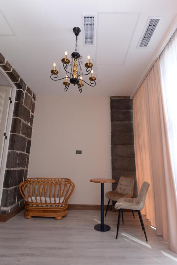 Hotel Aratta Gyumri Esterno foto