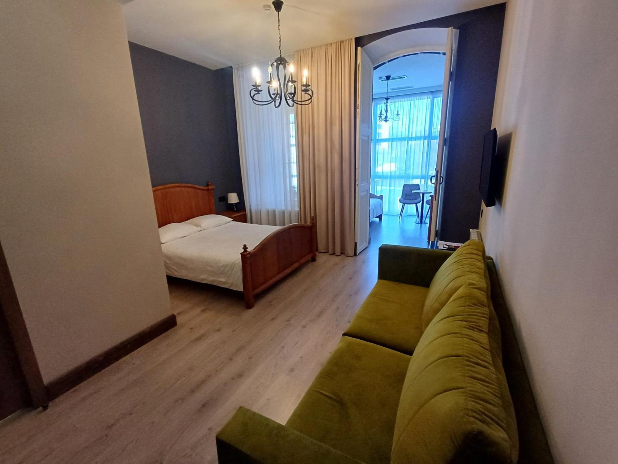 Hotel Aratta Gyumri Esterno foto