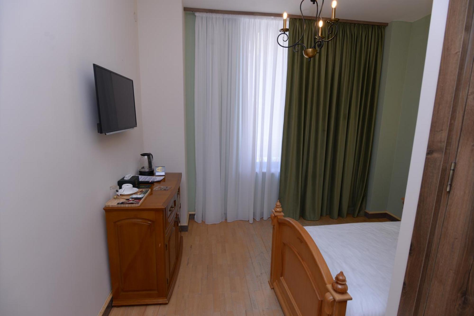 Hotel Aratta Gyumri Esterno foto